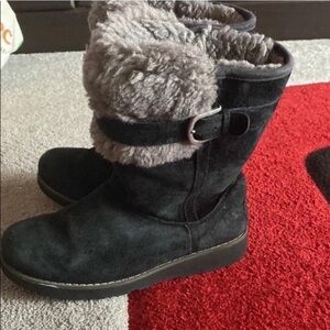 UGG kids boots USA Gray Fur Trim size 3 little kids